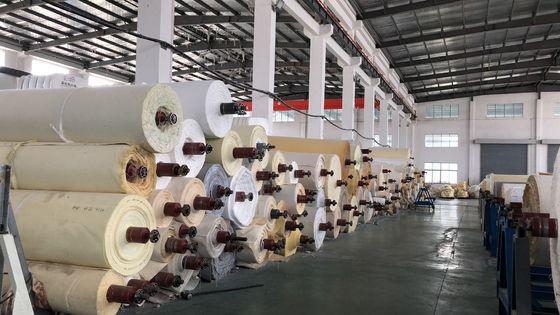 Bình thường Nhiệt độ bình thường axit và kiềm kiềm Túi lọc polyester cho nhà máy xi măng / nhà máy thép / nhà máy điện